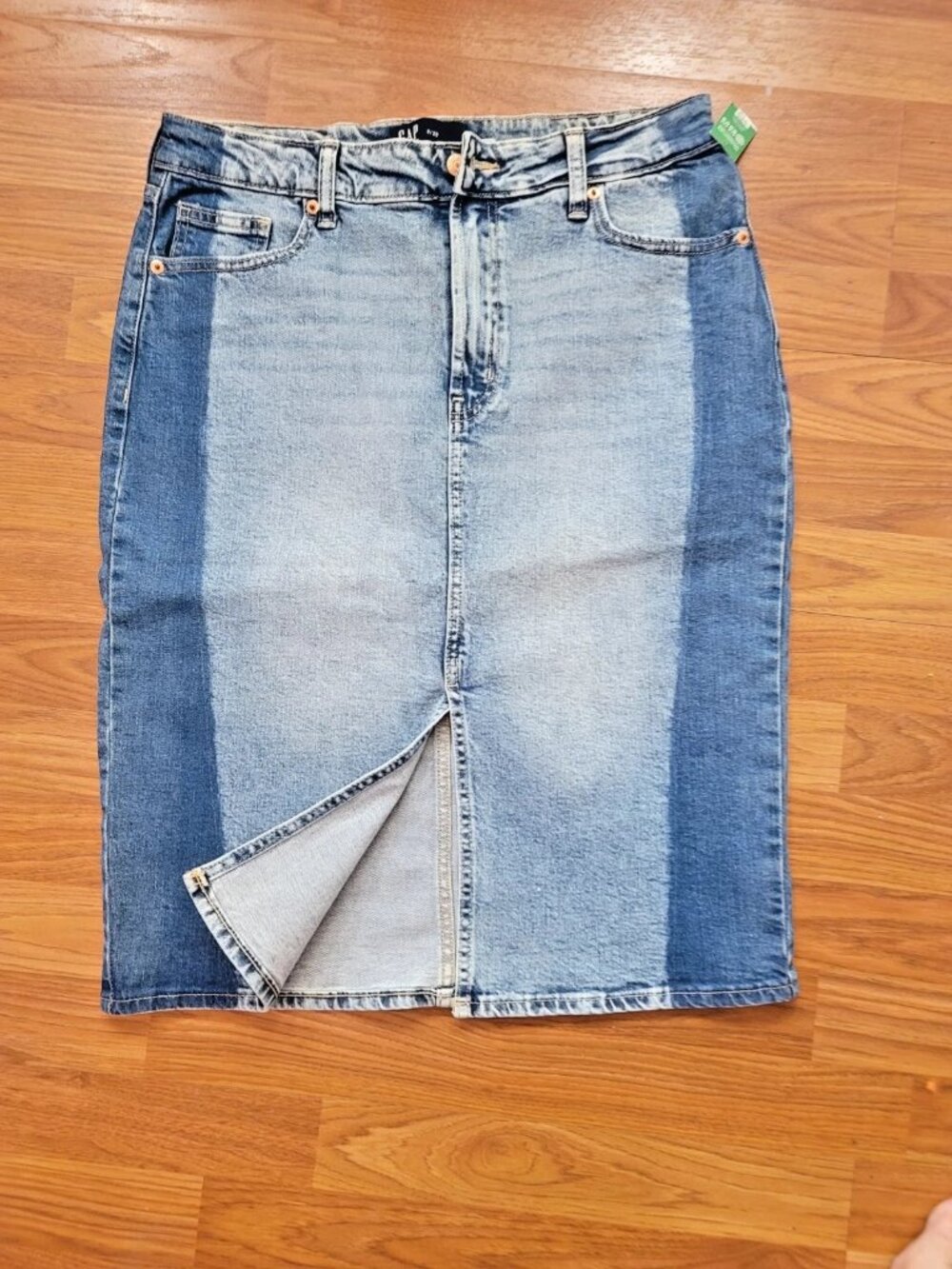 NWT GAP Denim Colorblock Two-Tone Midi Skirt Size 8/29 NEW